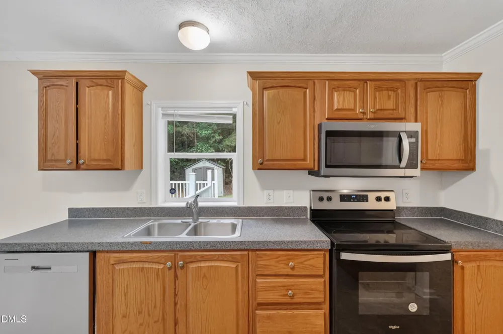 126 Hunter Road Henderson, NC 27537