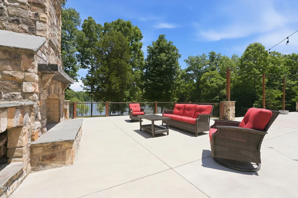 354 Wenasa Trail Yanceyville, NC 27379