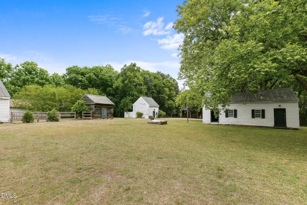3679 Oak Lawn Farm Road Oxford, NC 27565