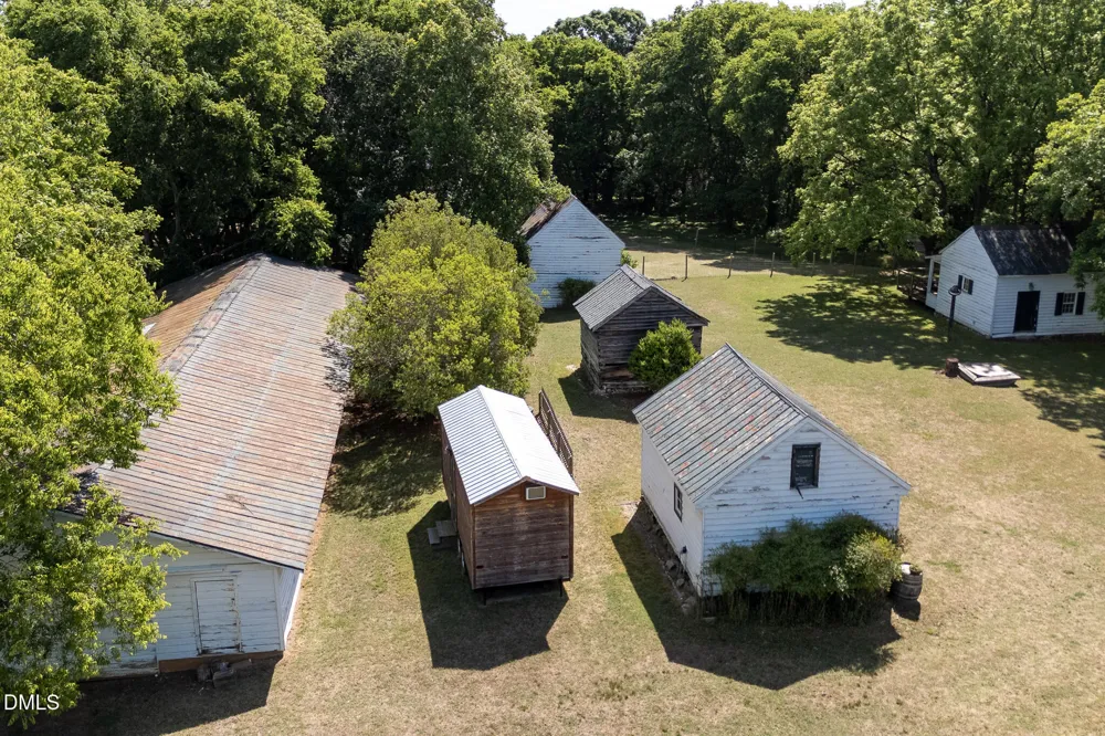 3679 Oak Lawn Farm Road Oxford, NC 27565