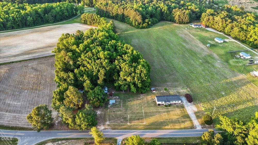 160 County Line Road Benson, NC 27504