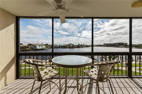 591 Seaview Court #A-306