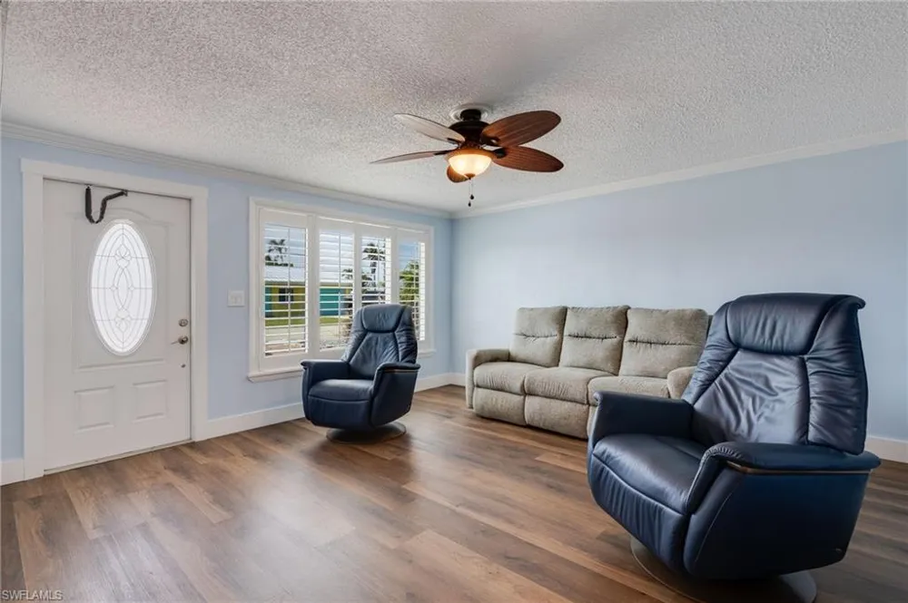 2639 Bridgeview Street Matlacha, FL 33993