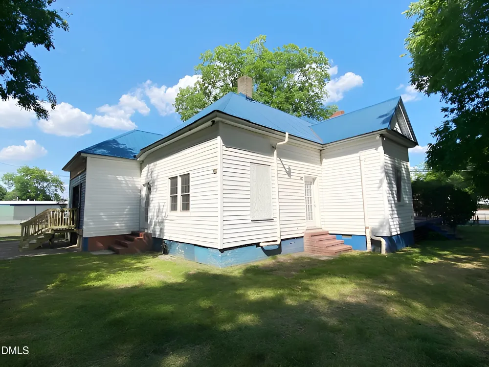 301 S Wilson Street Fremont, NC 27830