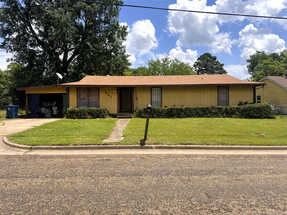 302 O'Tyson Mt Pleasant, TX 75455