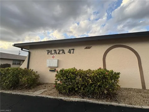 619 SE 47th Street #5
