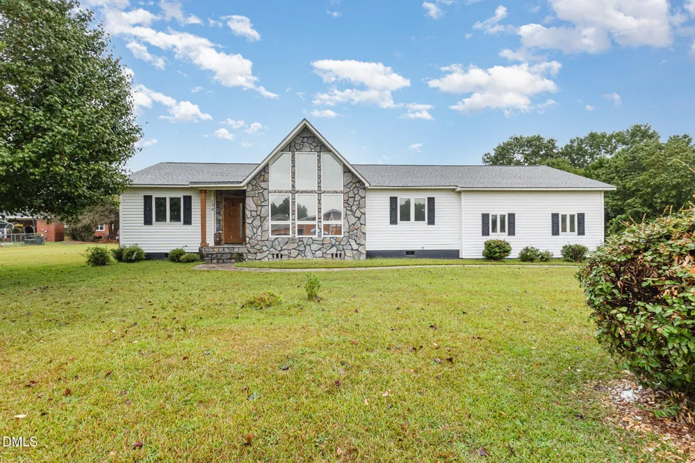 128 Linda Street Princeton, NC 27569
