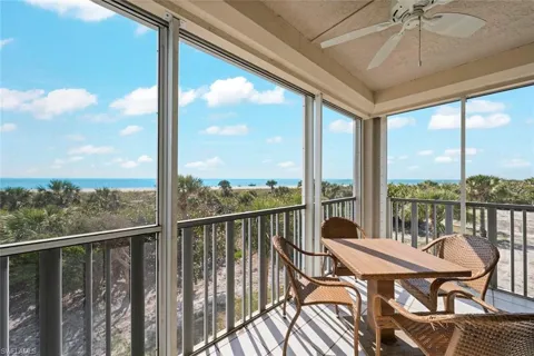 255 Periwinkle Way #5B