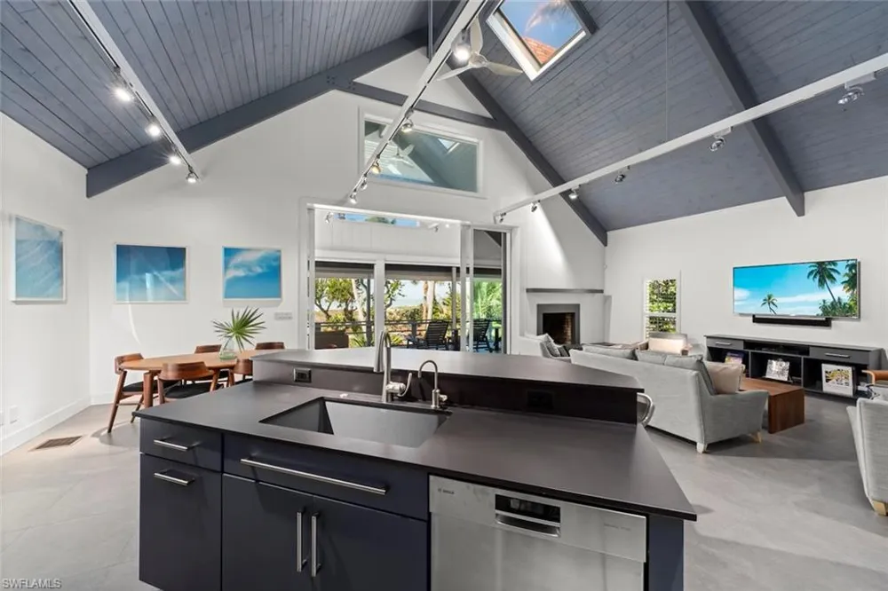 16886 Captiva Drive Captiva, FL 33924