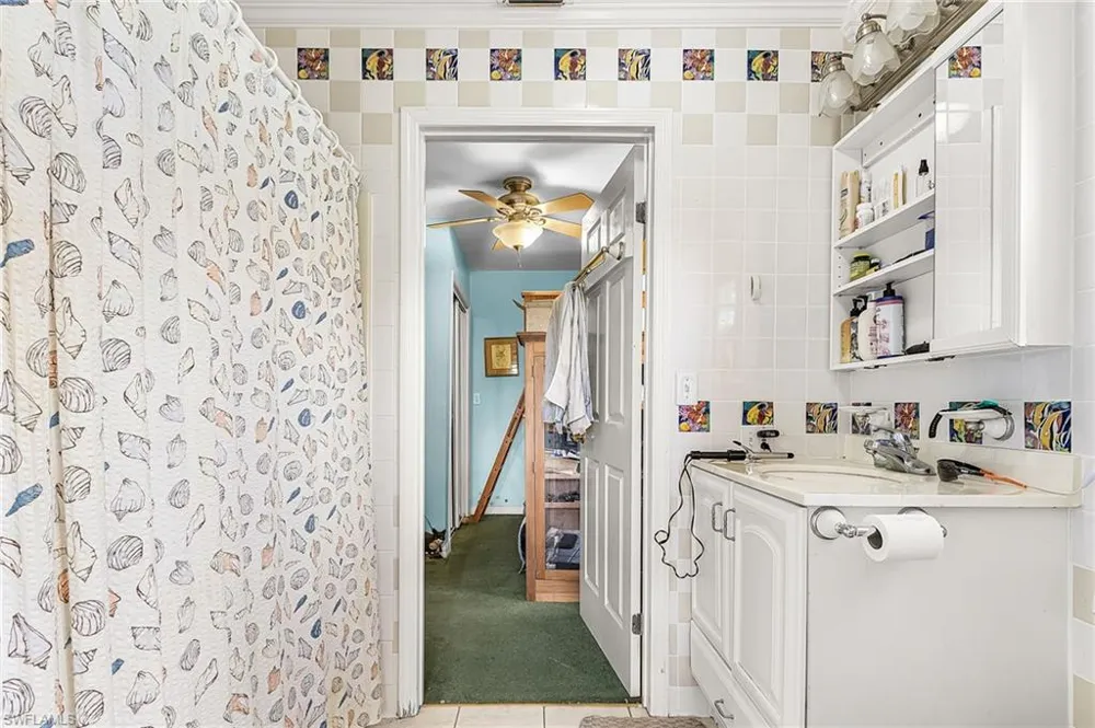 6351 Allen Park Drive Bokeelia, FL 33922