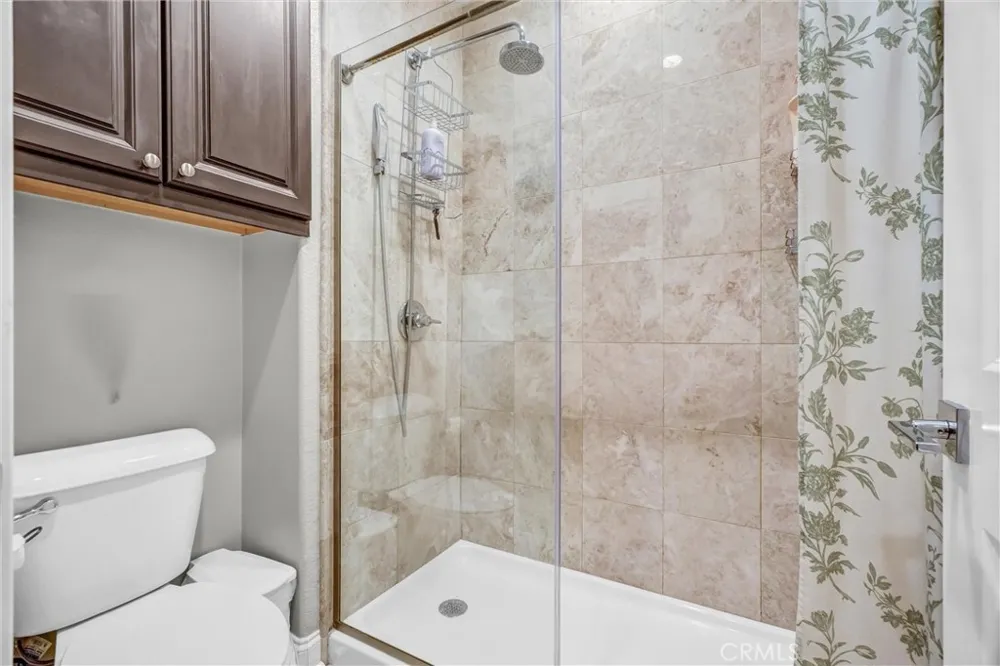 1009 El Paseo Lake Forest, CA 92610