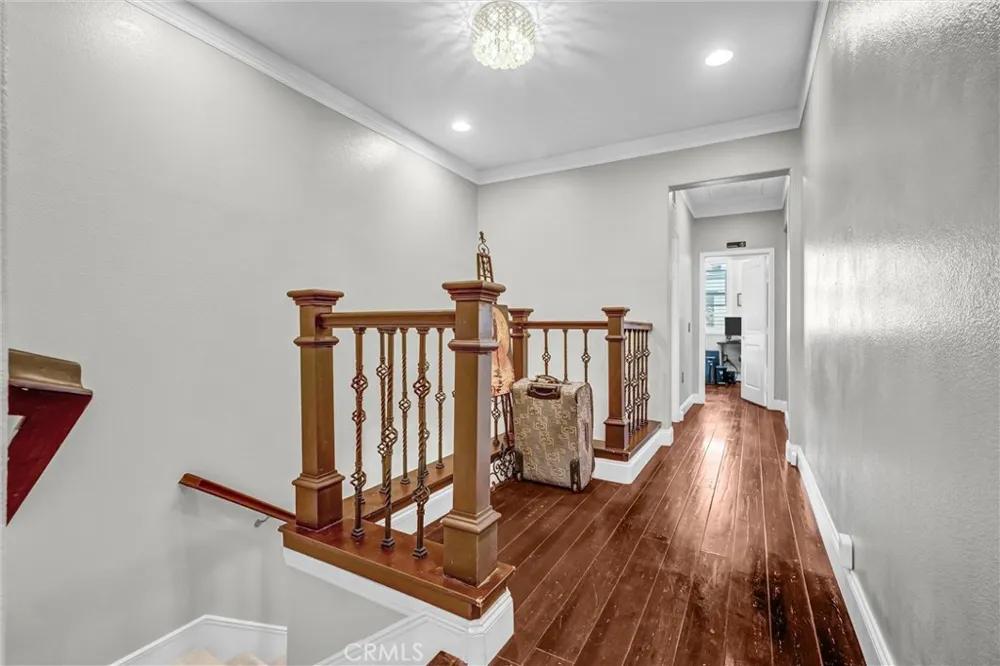 1009 El Paseo Lake Forest, CA 92610