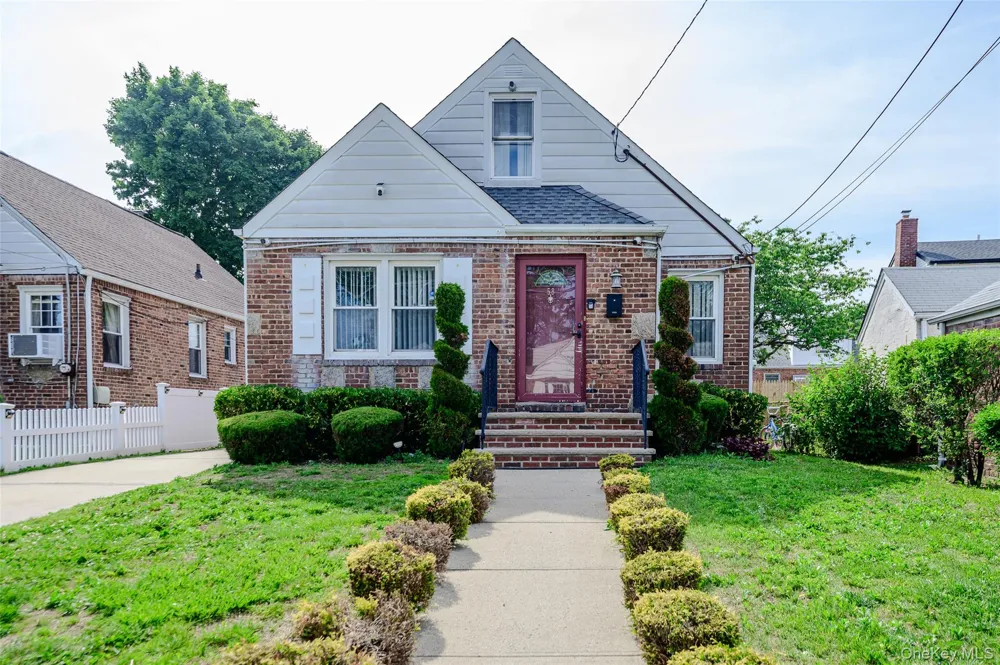 58 Montgomery Street Valley Stream, NY 11580