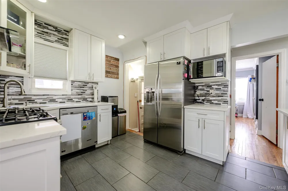 58 Montgomery Street Valley Stream, NY 11580