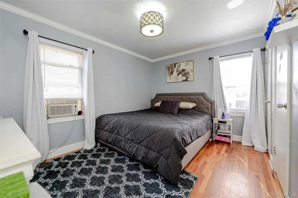 58 Montgomery Street Valley Stream, NY 11580