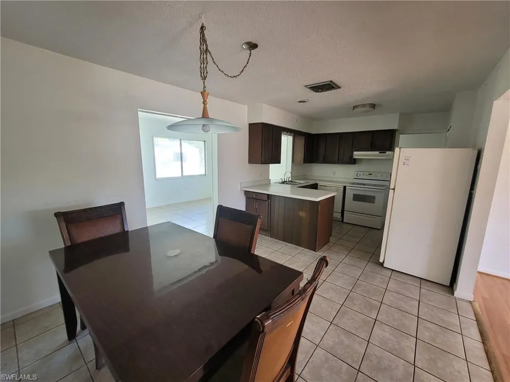 1112 Evanston Street Sebring, FL 33870