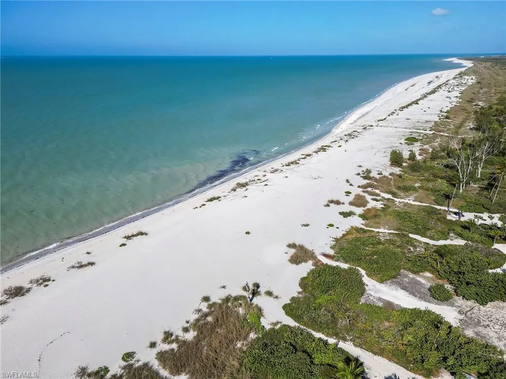 1016 Fish Crow Road Sanibel, FL 33957