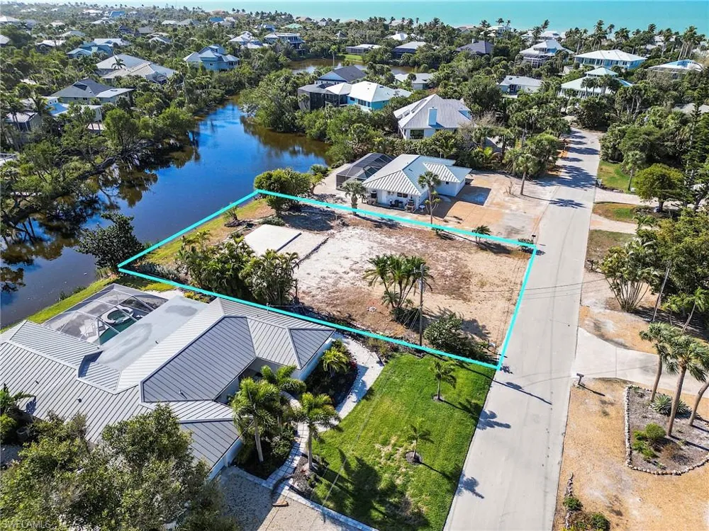 1016 Fish Crow Road Sanibel, FL 33957