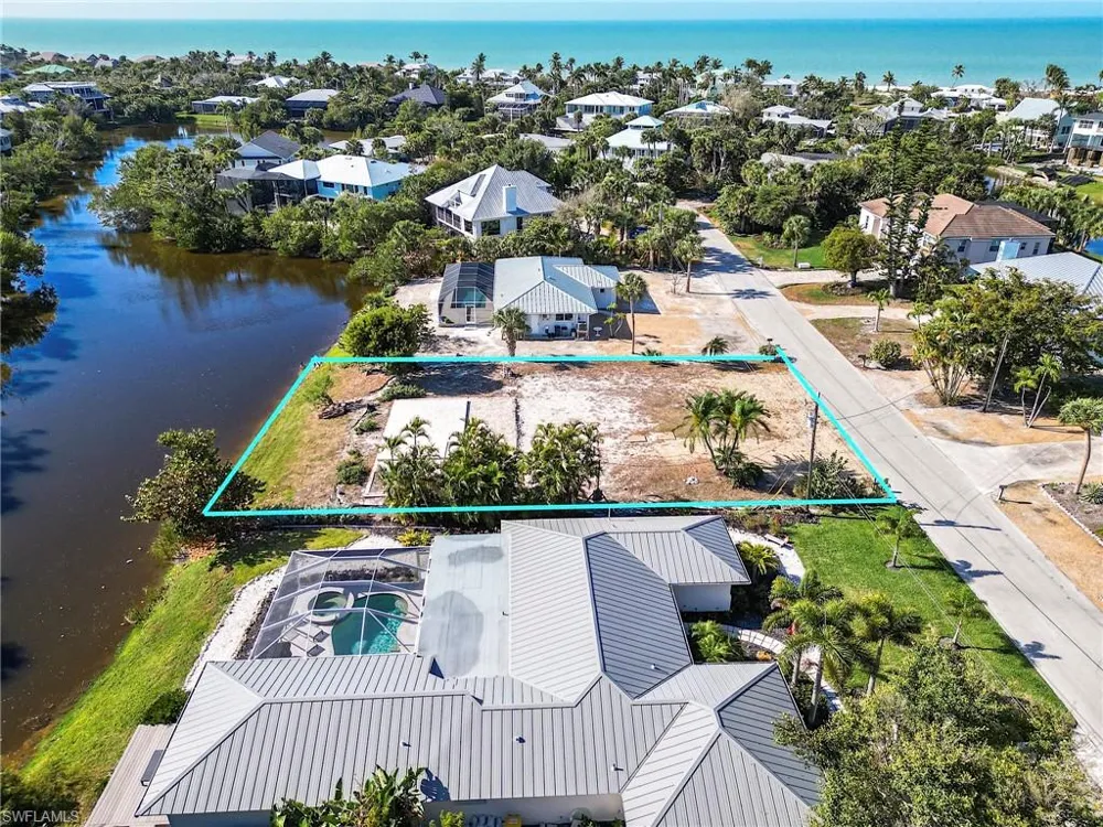 1016 Fish Crow Road Sanibel, FL 33957