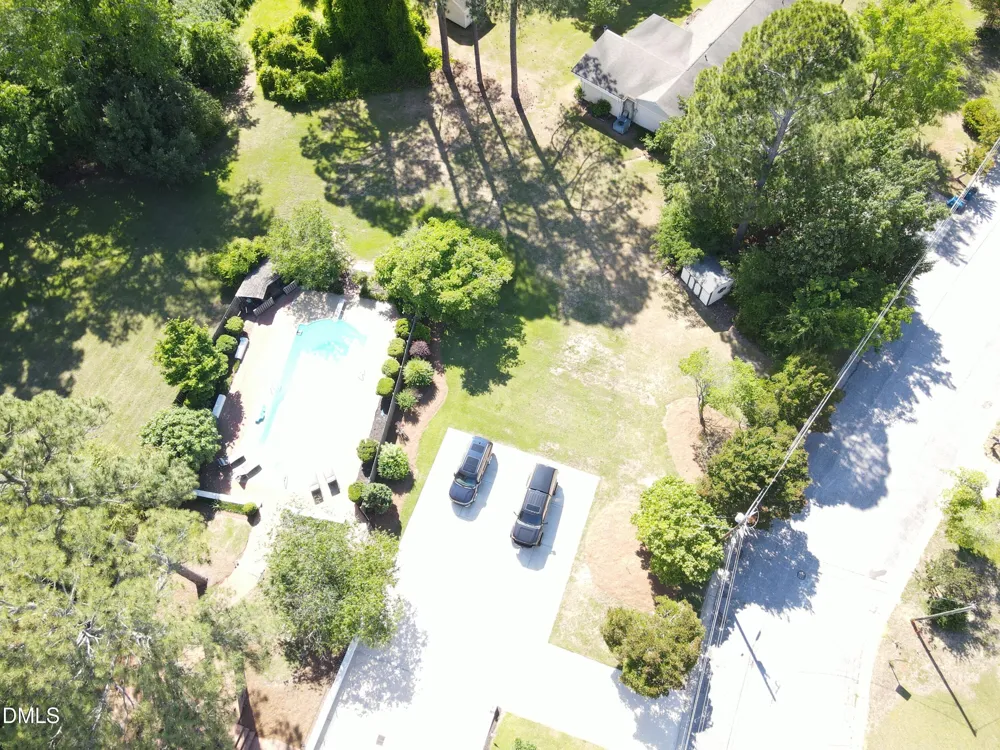 1607 Lakeshore Drive Dunn, NC 28334