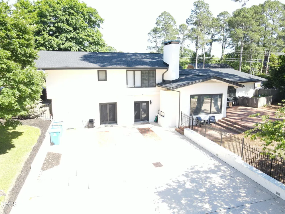 1607 Lakeshore Drive Dunn, NC 28334