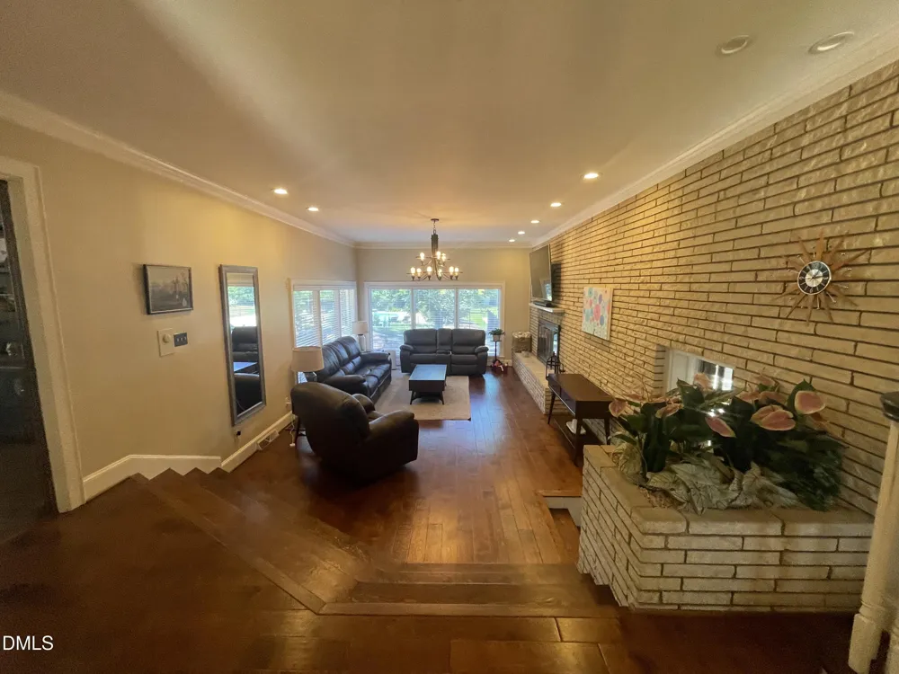 1607 Lakeshore Drive Dunn, NC 28334
