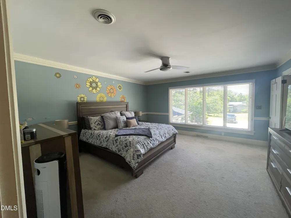 1607 Lakeshore Drive Dunn, NC 28334