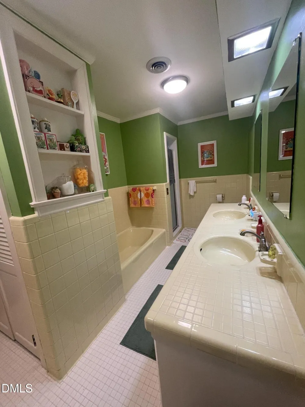 1607 Lakeshore Drive Dunn, NC 28334