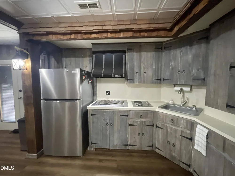 1607 Lakeshore Drive Dunn, NC 28334
