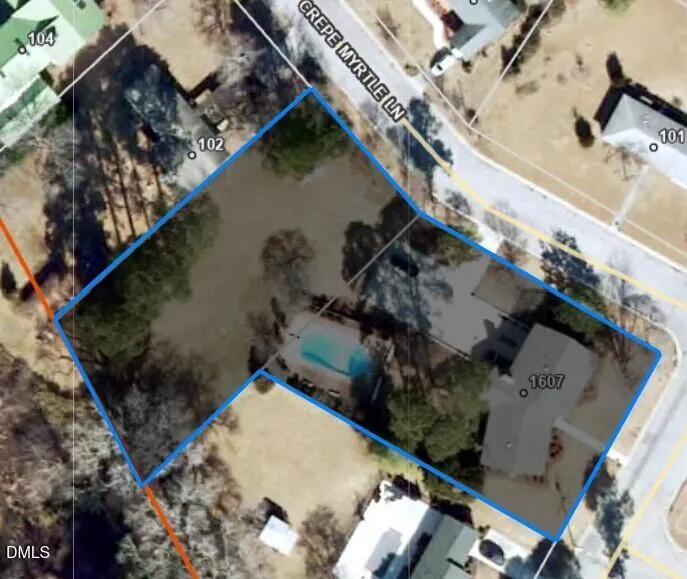 1607 Lakeshore Drive Dunn, NC 28334