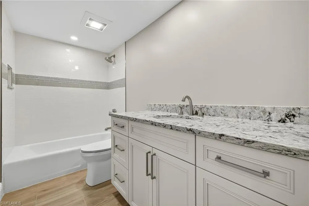 3145 W Gulf Drive #201 Sanibel, FL 33957