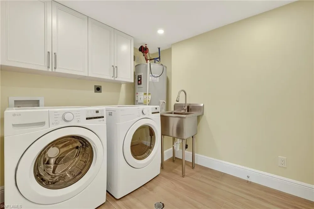 3145 W Gulf Drive #201 Sanibel, FL 33957