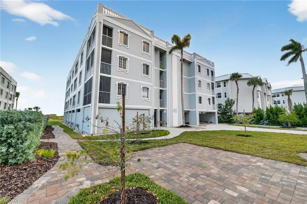 3145 W Gulf Drive #201 Sanibel, FL 33957