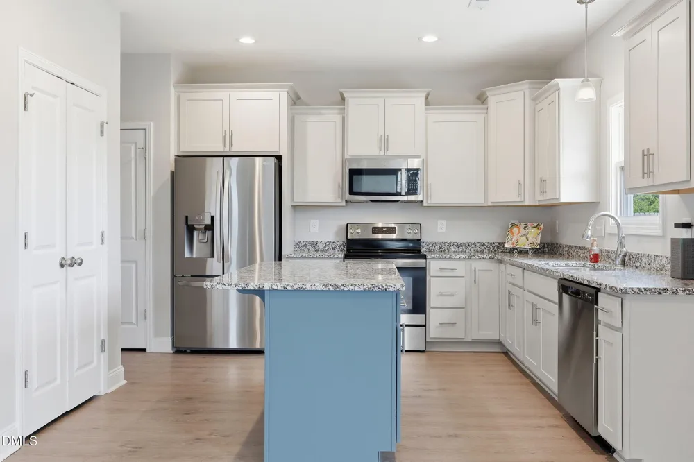 72 Sanford Lane Dunn, NC 28334