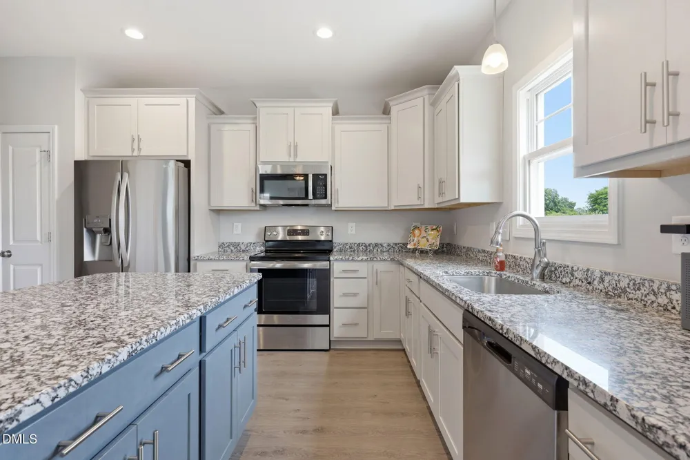 72 Sanford Lane Dunn, NC 28334