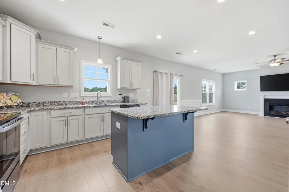 72 Sanford Lane Dunn, NC 28334