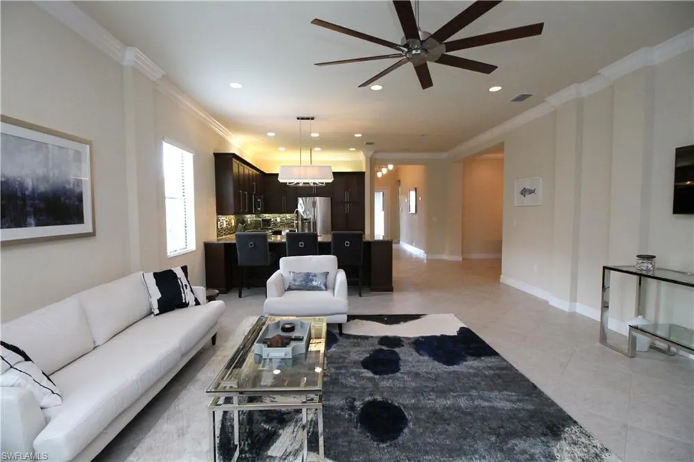 3279 Tahoe Court Naples, FL 34119
