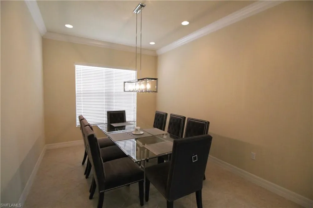 3279 Tahoe Court Naples, FL 34119