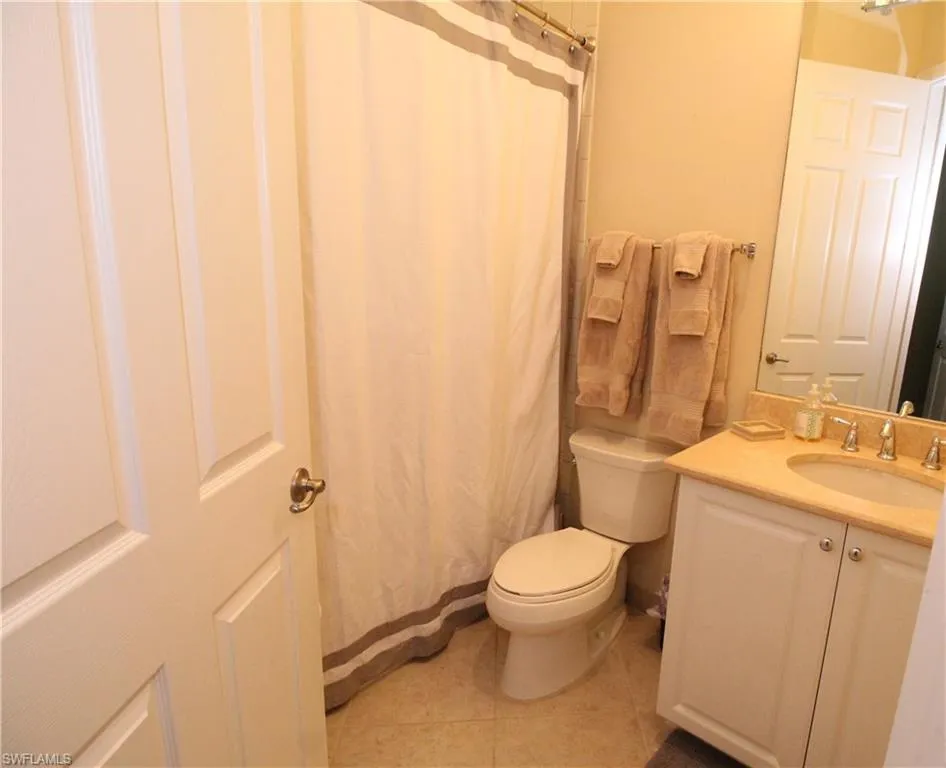 3279 Tahoe Court Naples, FL 34119