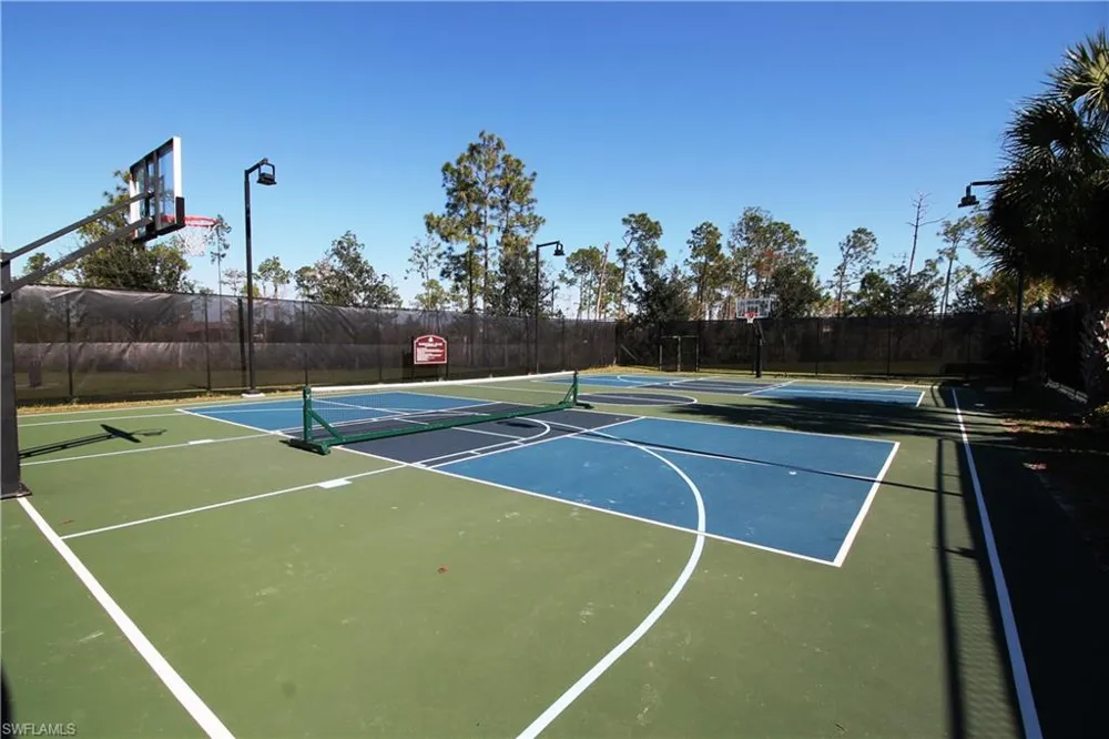 3279 Tahoe Court Naples, FL 34119