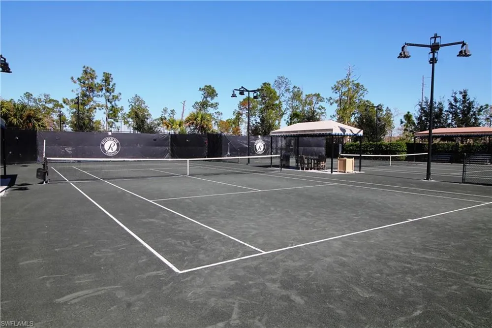 3279 Tahoe Court Naples, FL 34119