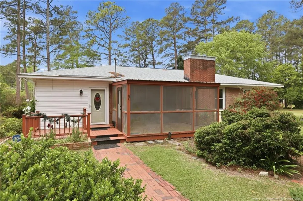 634 Watts Road Lumberton, NC 28360