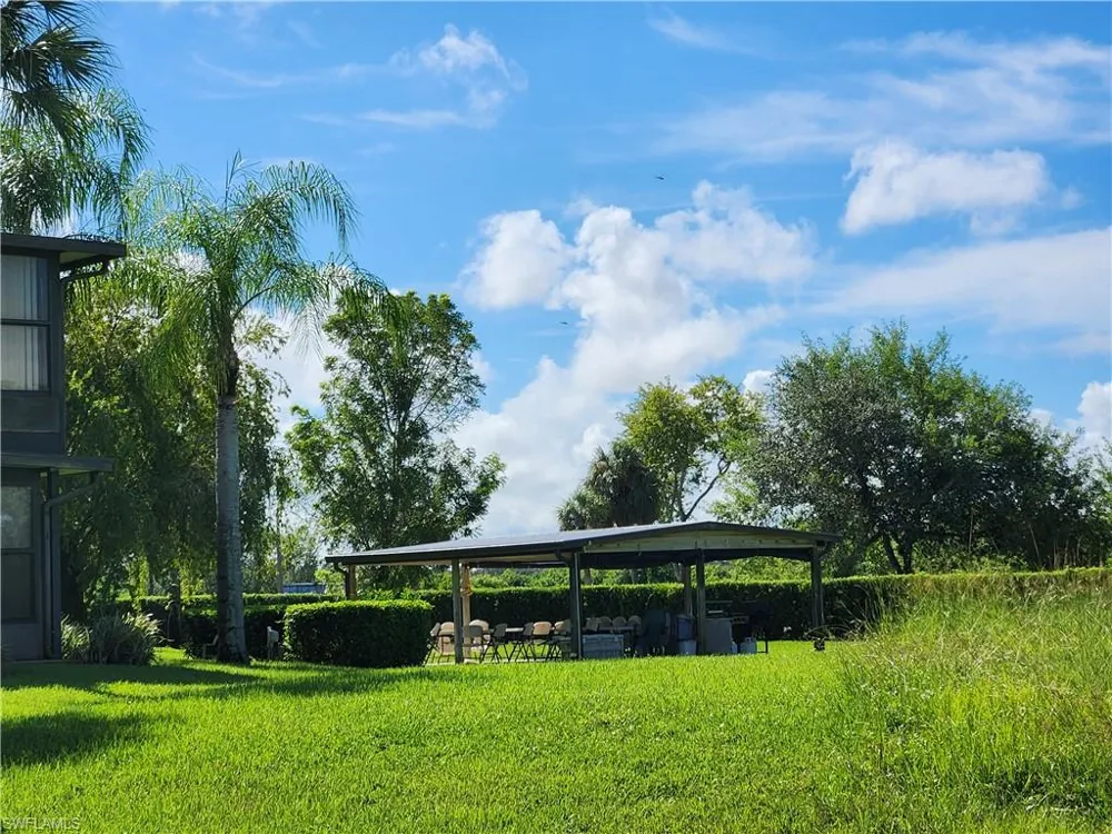 1064 Villa Drive #C103 Labelle, FL 33935