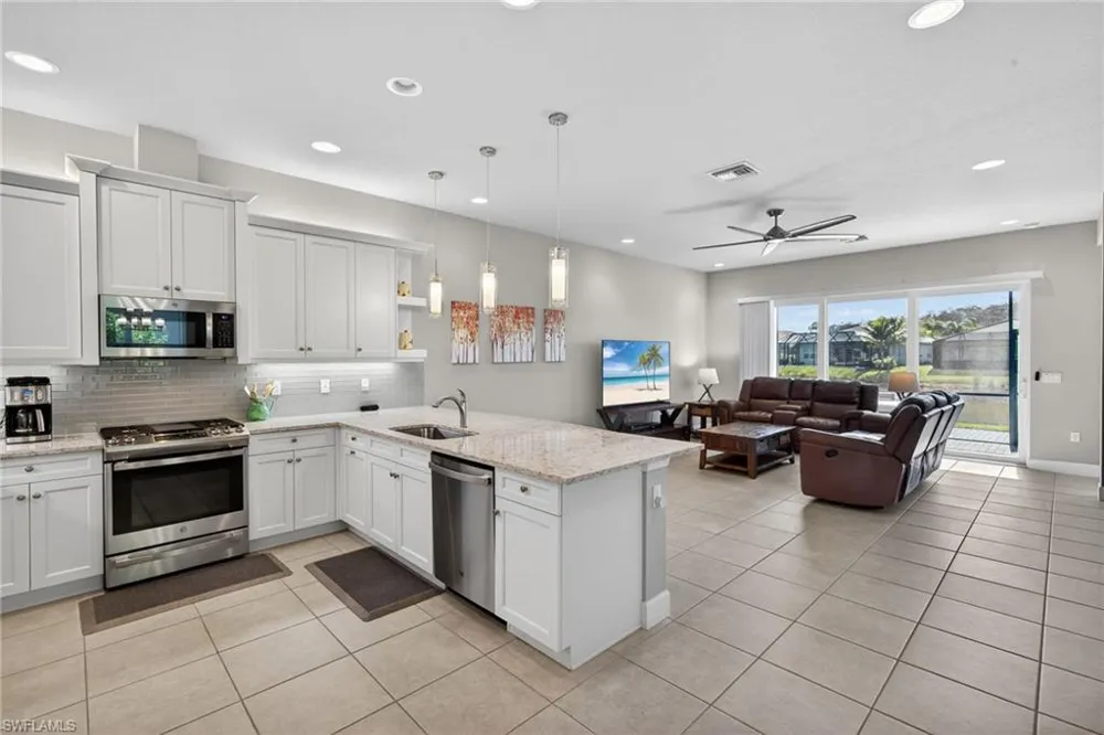 28532 Lobos Circle Bonita Springs, FL 34135