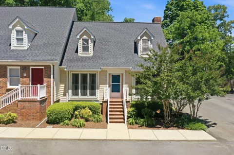 1121 Sherwood Drive #10