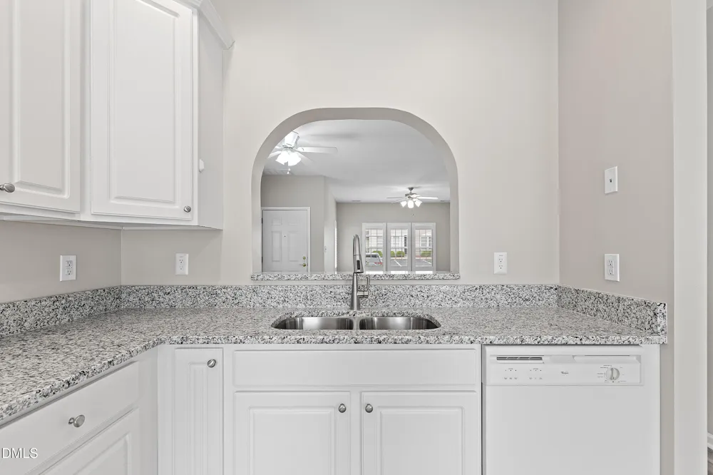 705 Glen Road #Apt 111 Garner, NC 27529
