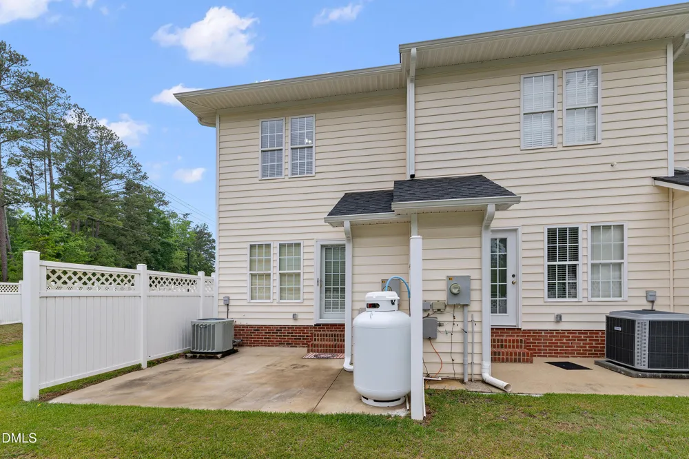 705 Glen Road #Apt 111 Garner, NC 27529