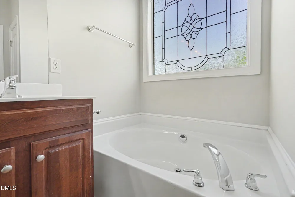 433 Spruce Meadows Lane Willow Springs, NC 27592