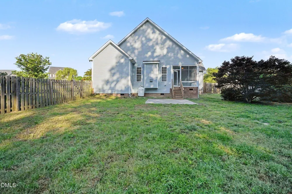 433 Spruce Meadows Lane Willow Springs, NC 27592