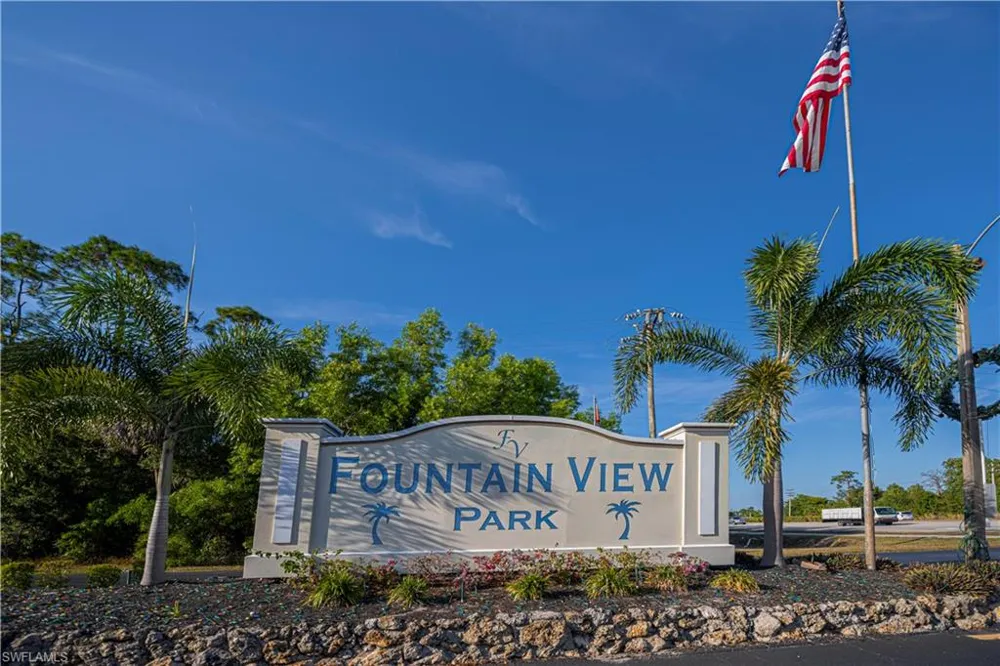 243 Caravan Circle North Fort Myers, FL 33903
